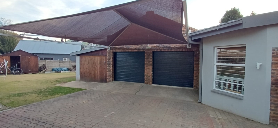 To Let 5 Bedroom Property for Rent in La Provance Free State